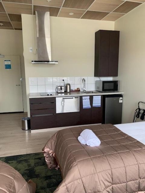 The Post Hotel Porirua Ngoại thất bức ảnh